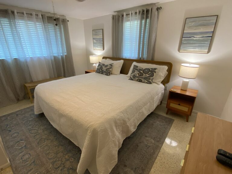 New master bedroom mattress, linens and more on your King bed.